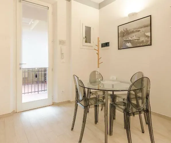 Le Torri Suite, Davanzale Vista Due Torri *