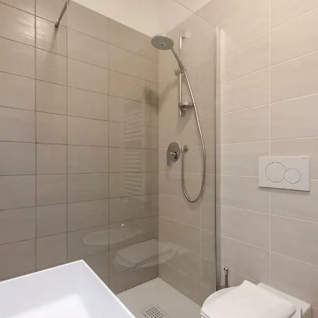 Le Torri Suite, Davanzale Vista Due Torri *