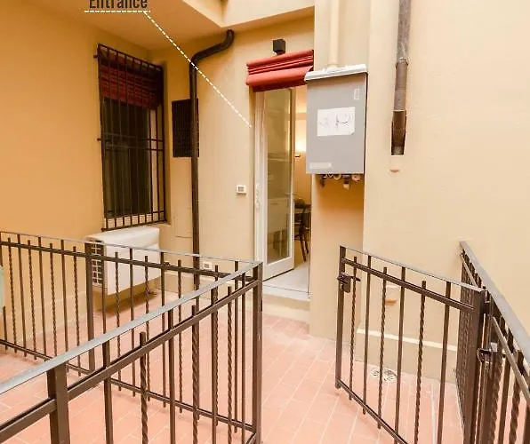 Le Torri Suite, Davanzale Vista Due Torri