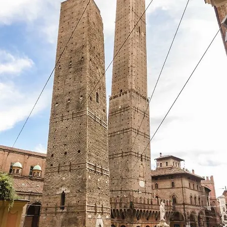 Apartamento Le Torri Suite, Davanzale Vista Due Torri Bolonia